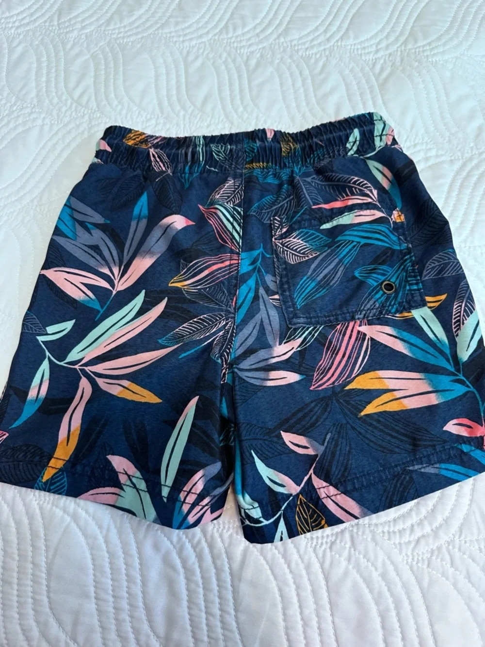 Old Navy Boy’s Sz. S (6-7) Navy Tropical Print Swim Trunks with Lining